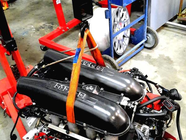 riparazione del motore ferrari